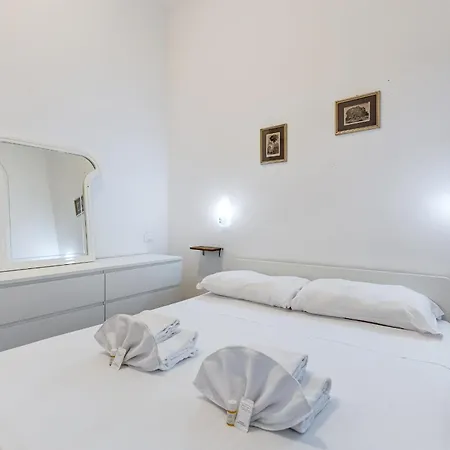 Relais - Opera House